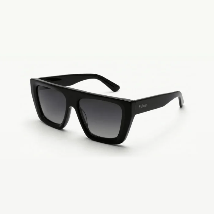 Occhiali da sole Veluzio D-Frame oversize in acetato nero – vista di tre quarti
